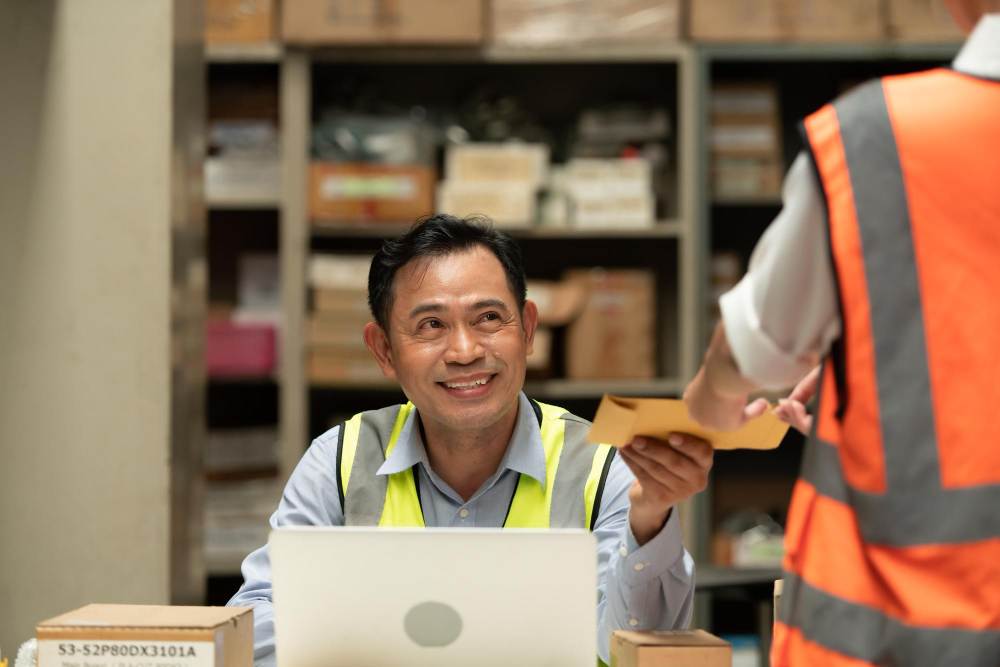 How to Buy Used Warehousing Racks